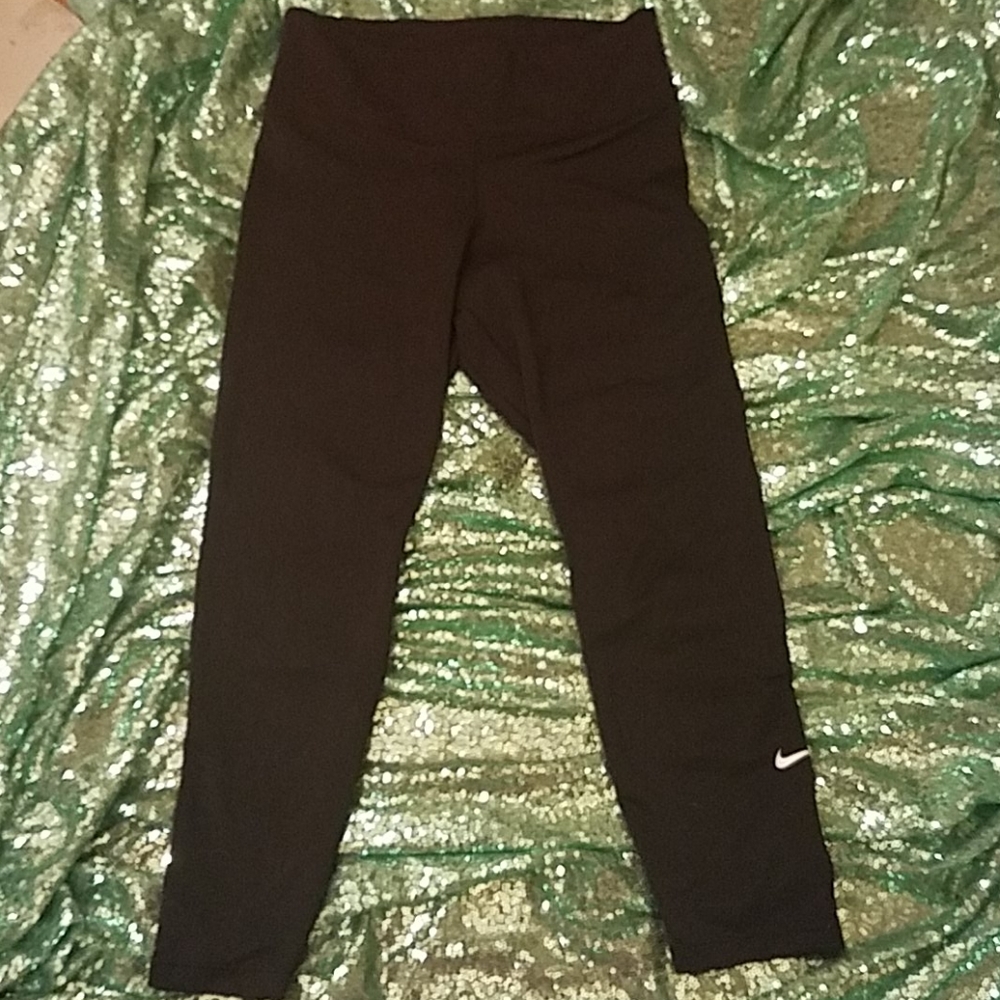 Nike ☆ Comfy + Soft 21" Dri-Fit Legging